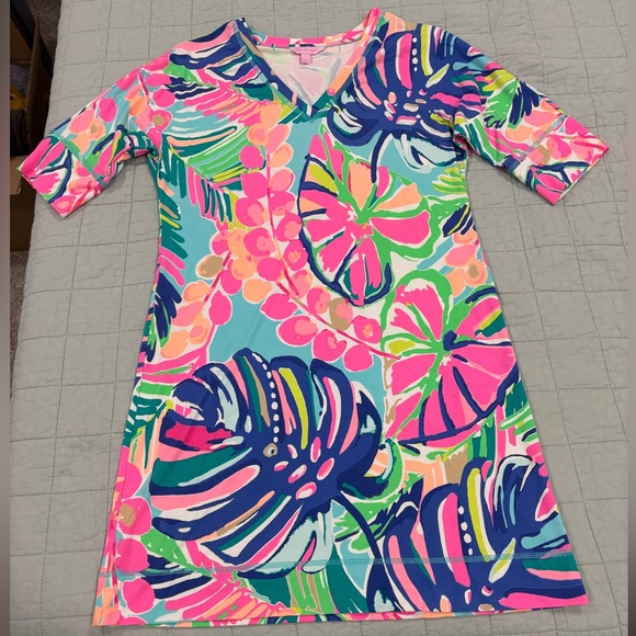 Lilly Pulitzer Dresses & Skirts - Lilly Pulitzer SAMPLE Short Sleeve Dress Multi Exotic Garden Size Small